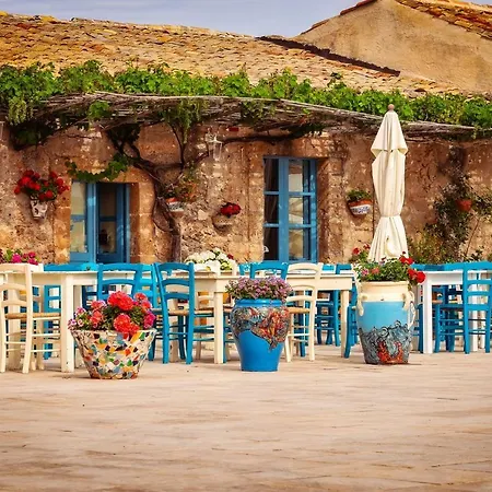 Vila Charming In With Private Pool Pozzallo