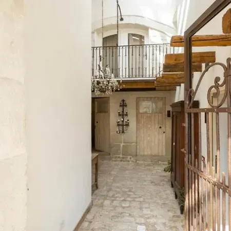Charming In With Private Pool